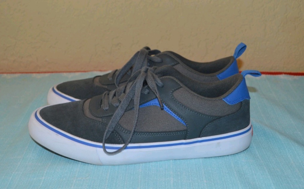 Airwalk Men's Skateboarding Shoes Gray Blue Medium Width US Size 11