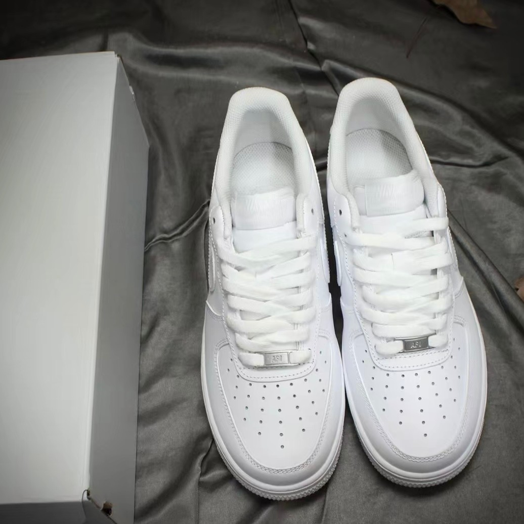 Nike Air Force 1 "Triple White" Low Top Classic Sneakers US size