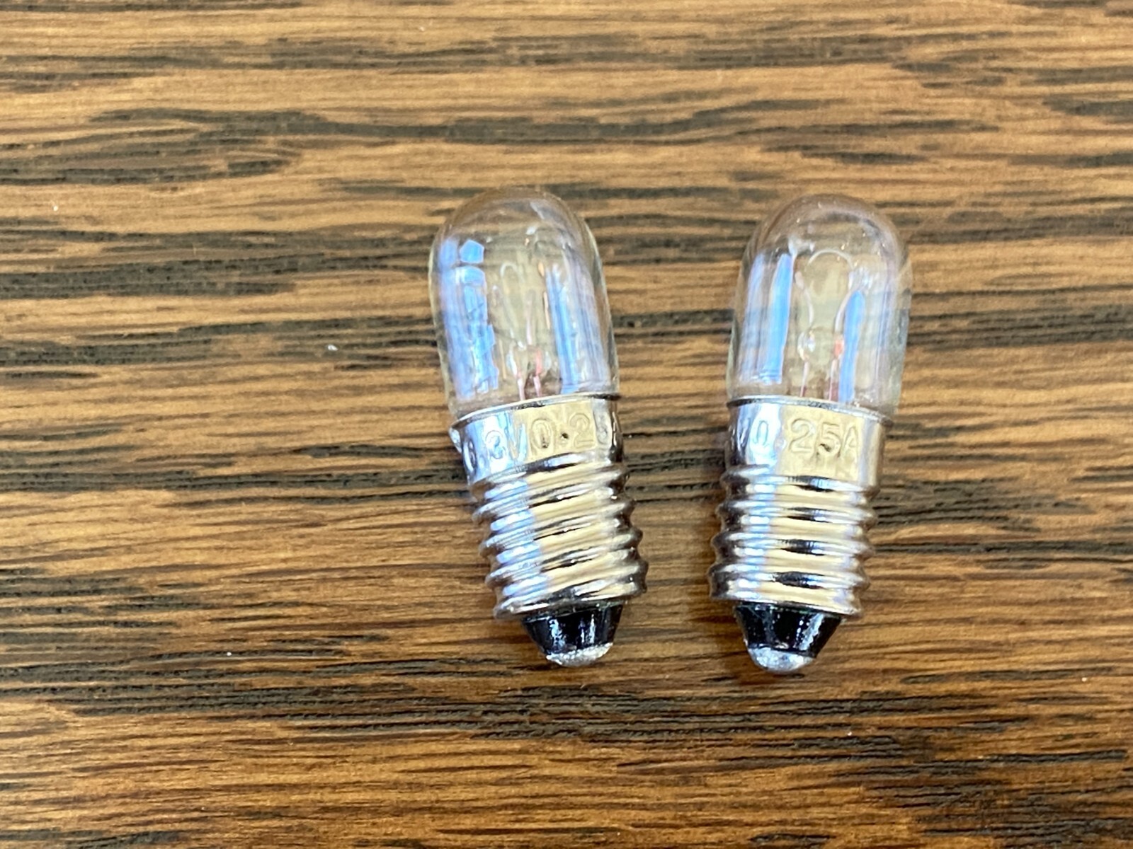 2 New #46 Incandescent Screw Base Lamp Light Bulbs 6v 6.3v .25A E10 (Qty)