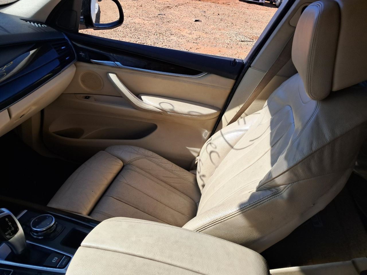 X5 2014 Glove Box 4839553