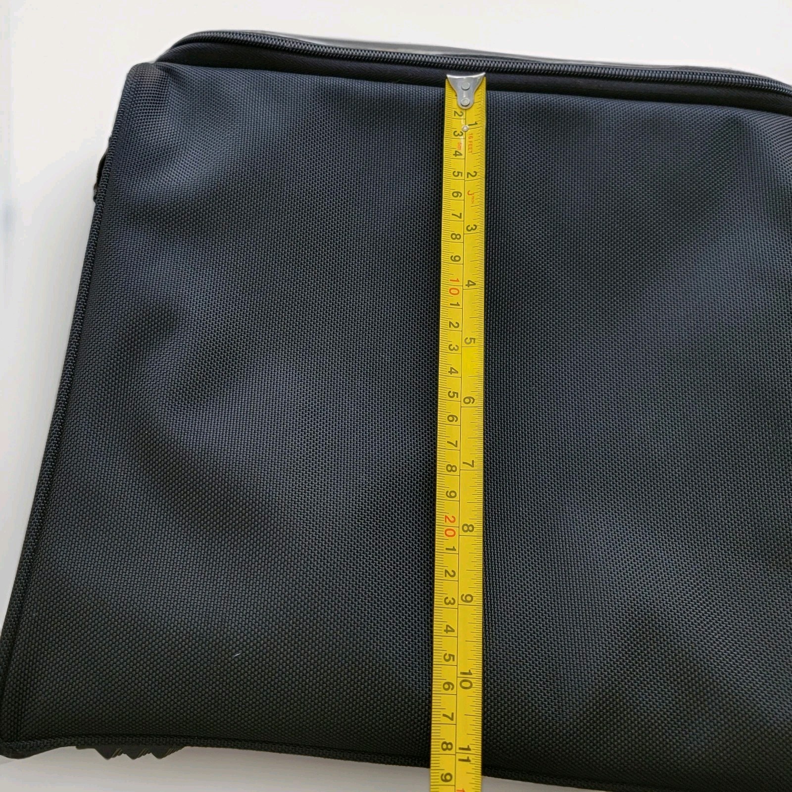 Brookstone Laptop Shuttle Padded Nylon Briefcase Black