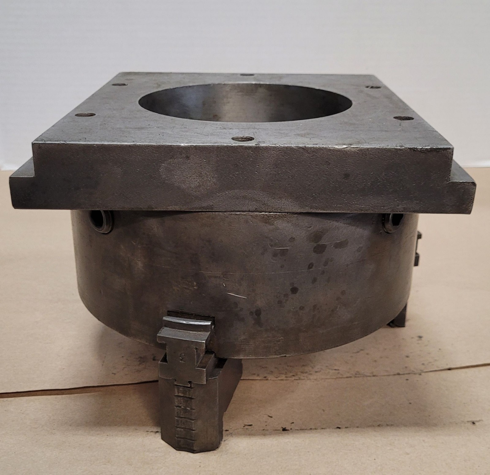 Buck – 2083R – 8'' - 3 Jaw Chuck