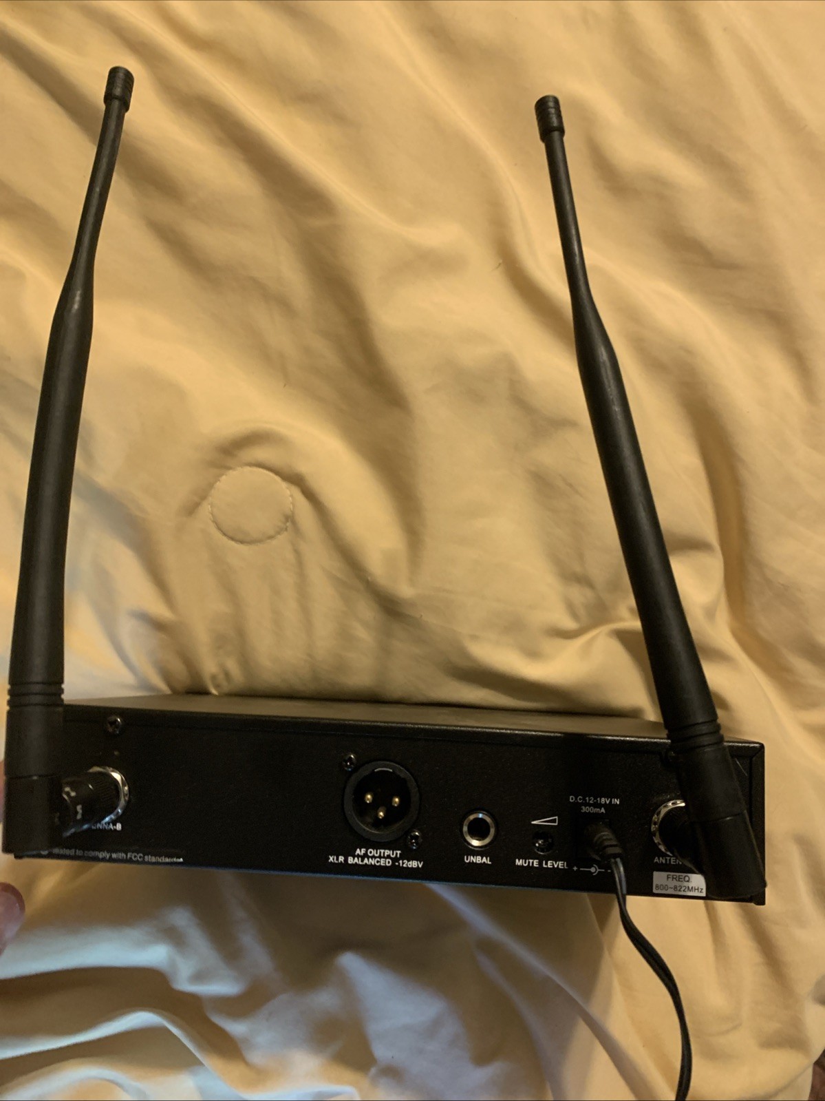 Airwave Technologies AT-1000 UHF PLL Diversity Wireless Microphone Receiver ONLY