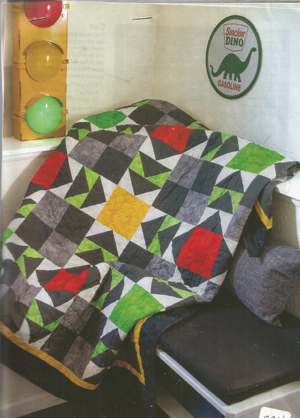 E0281  GREEN LIGHT, GO!   QUILT PATTERN/INSTRUCTIONS