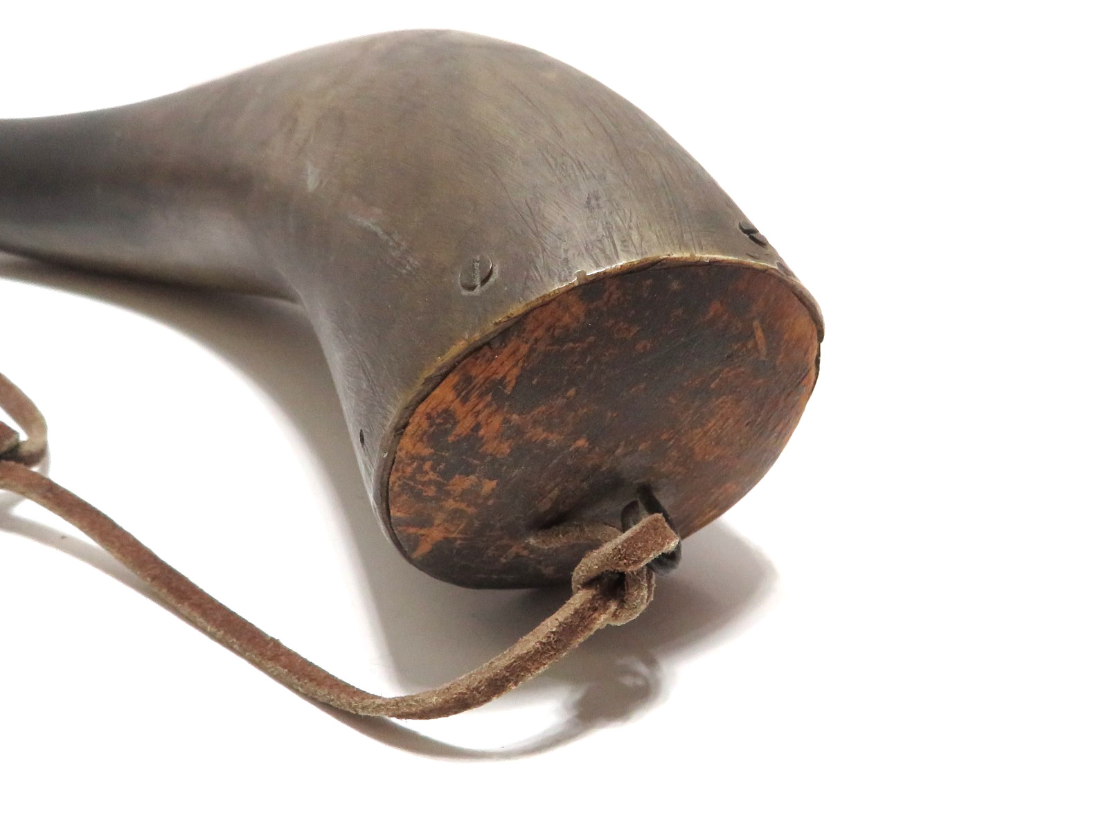ANTIQUE POWDER HORN - EXCELLENT CONDITION**