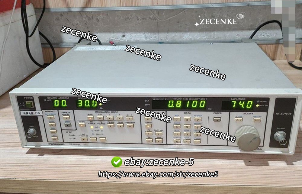 Panasonic VP-8193A 100 kHz to 140 MHz AM - FM - FM Stereo Signal Generator