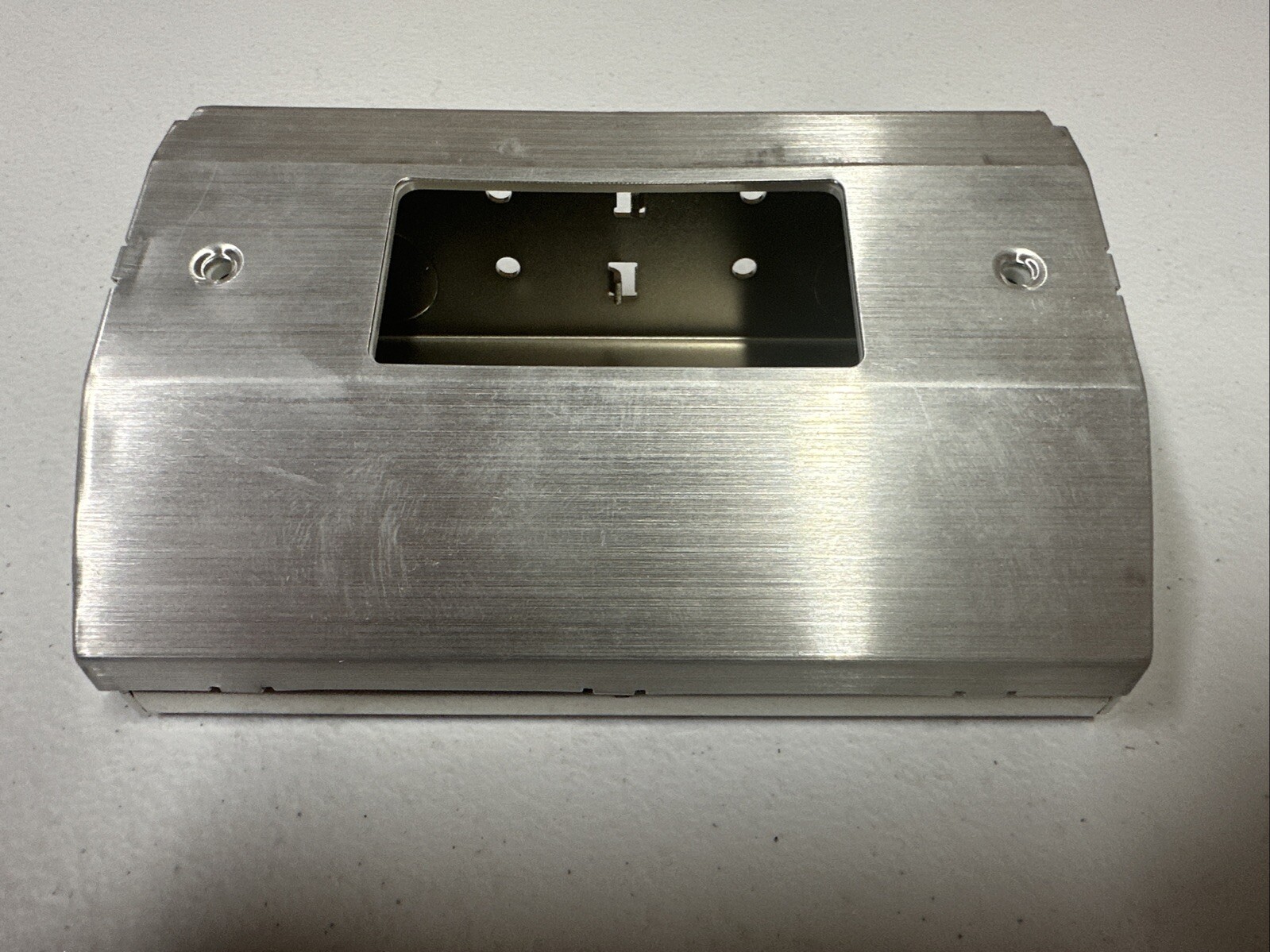 Hubbell Wiring Device-Kellems Ru200ss Cover, Undercabinet Box Type, 1 Gang,