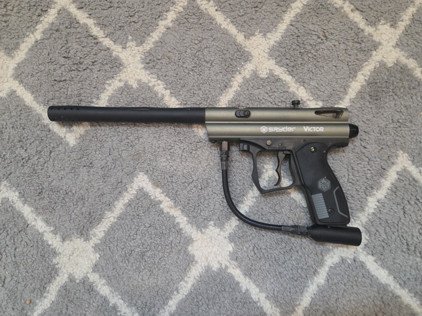 Untested SPYDER Victor Paintball Gun Satin Metallic Olive Green Marker W/Barrel