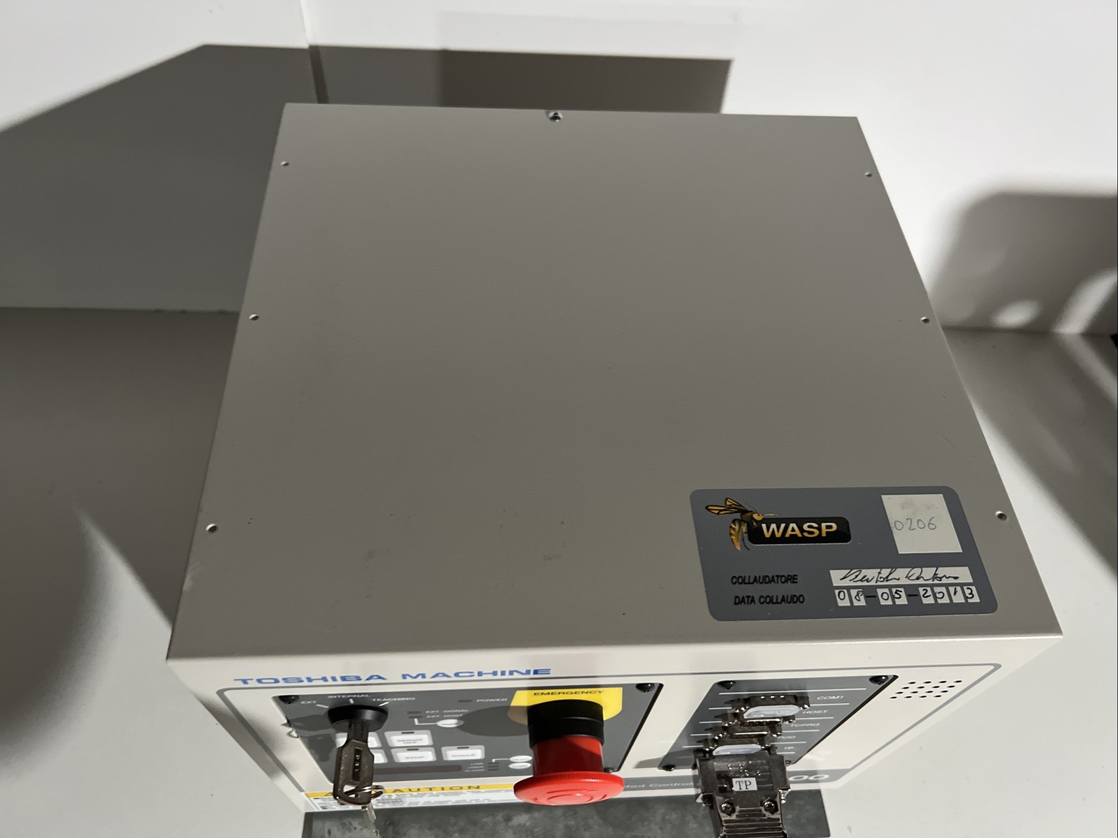 toshiba TS2000 robot controller 2.3KVA -CE 12KG