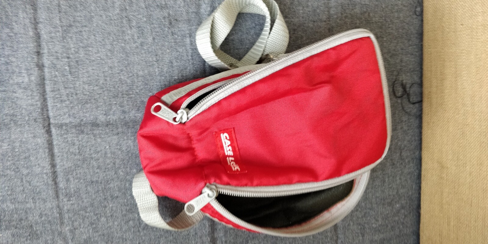 NOS Case Logic - carrying Case Bag Gaming switch Game