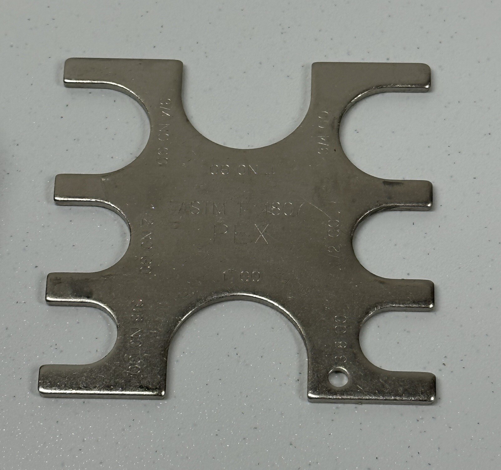 SHARKBITE 1/2" & 3/4" Pex Crimp Tool