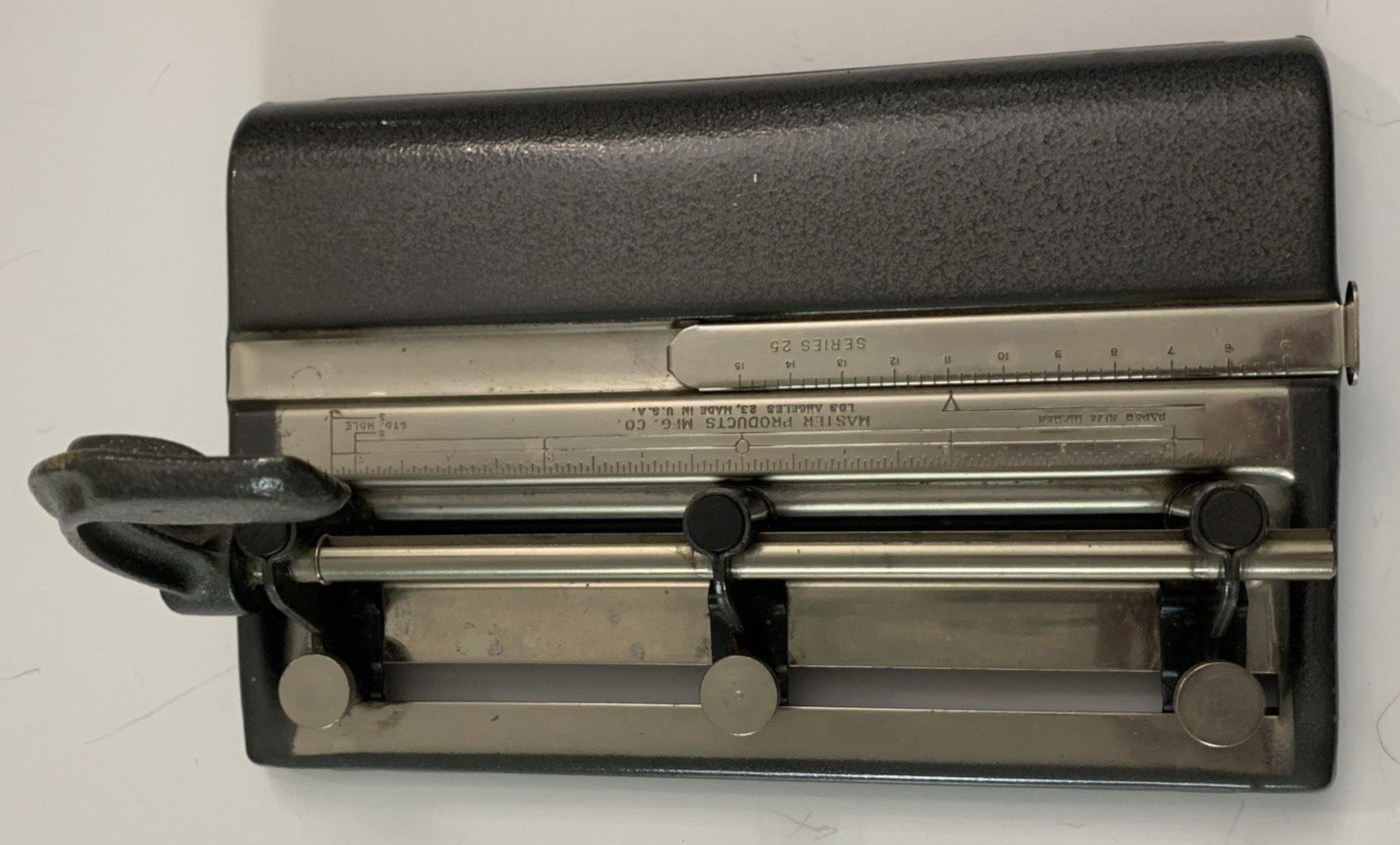 Master Products Mfg. Co 3 Hole Punch Series 25  Notebook Hole Punch  Made in USA