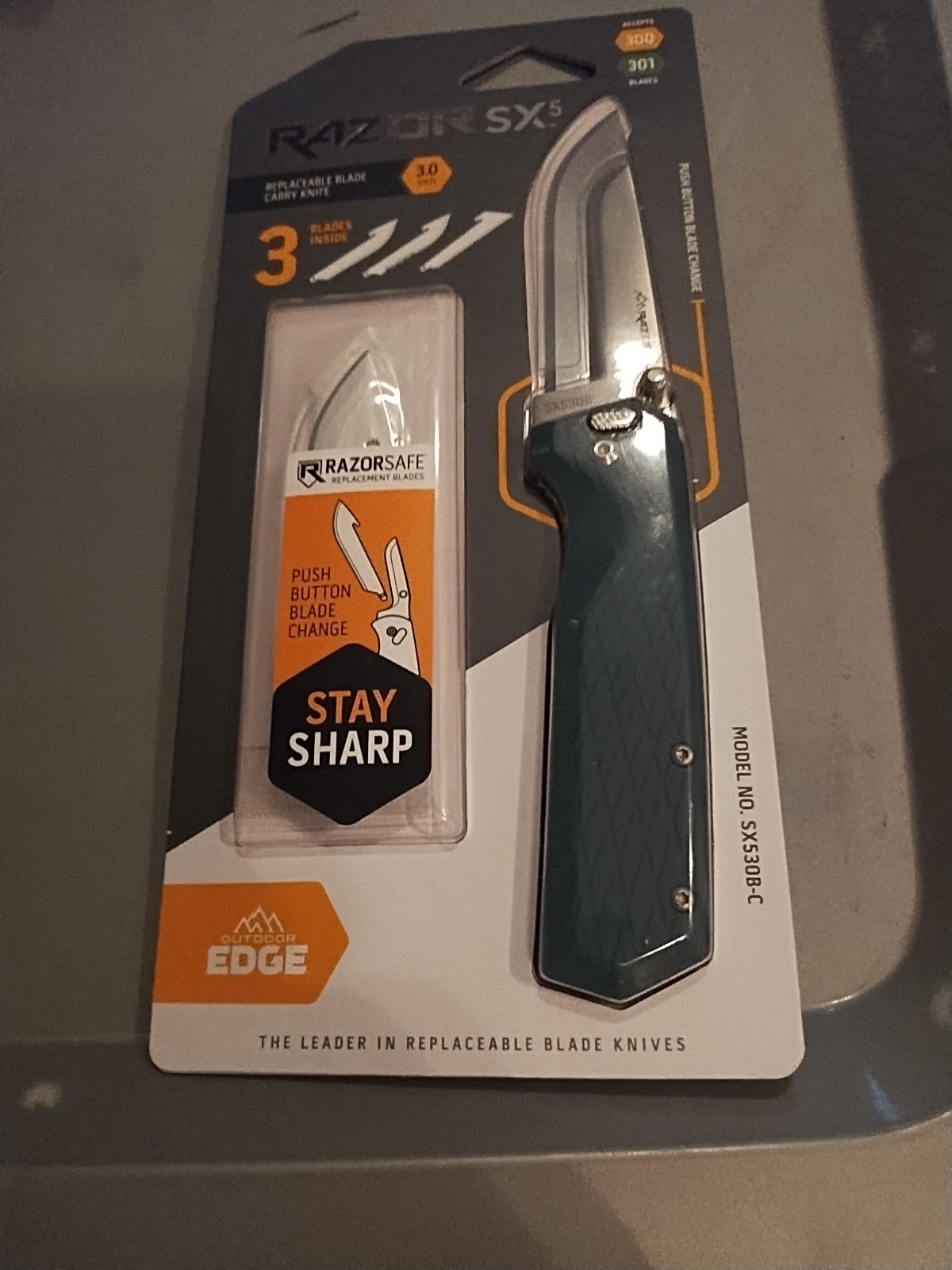Outdoor Edge Razor SX5 Folding Knife 3 Replaceable Blades GFN Handle Linerlock