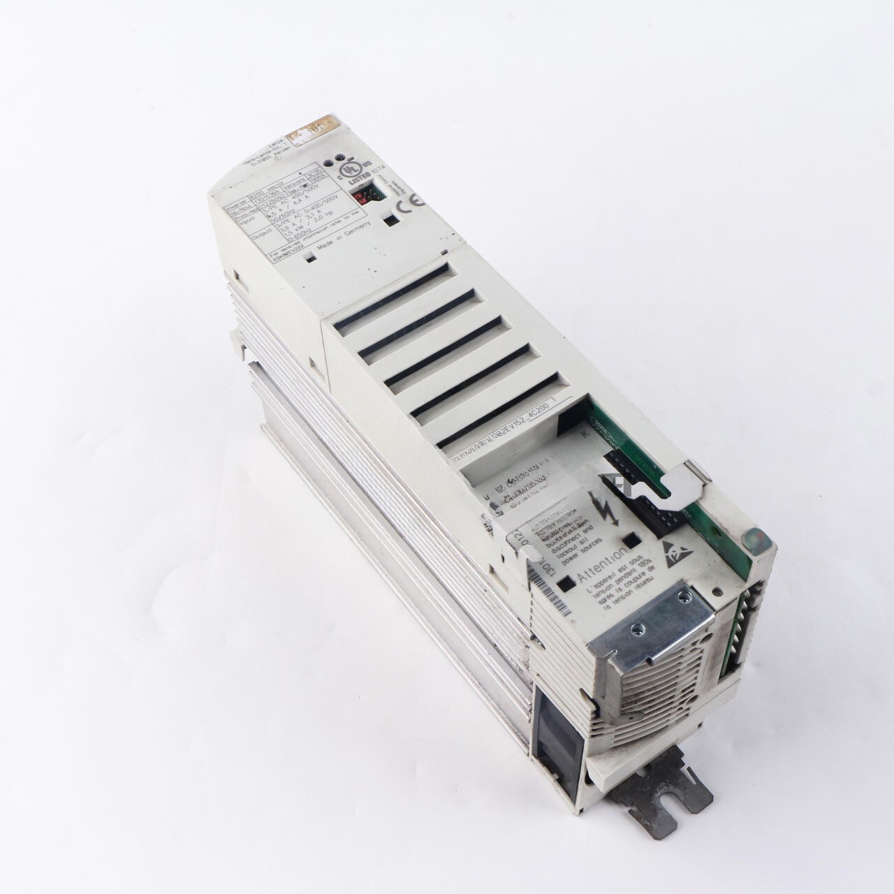 NEW Lenze E82EV152K4C200 Inverter E82EV152-4C200 IN BOX