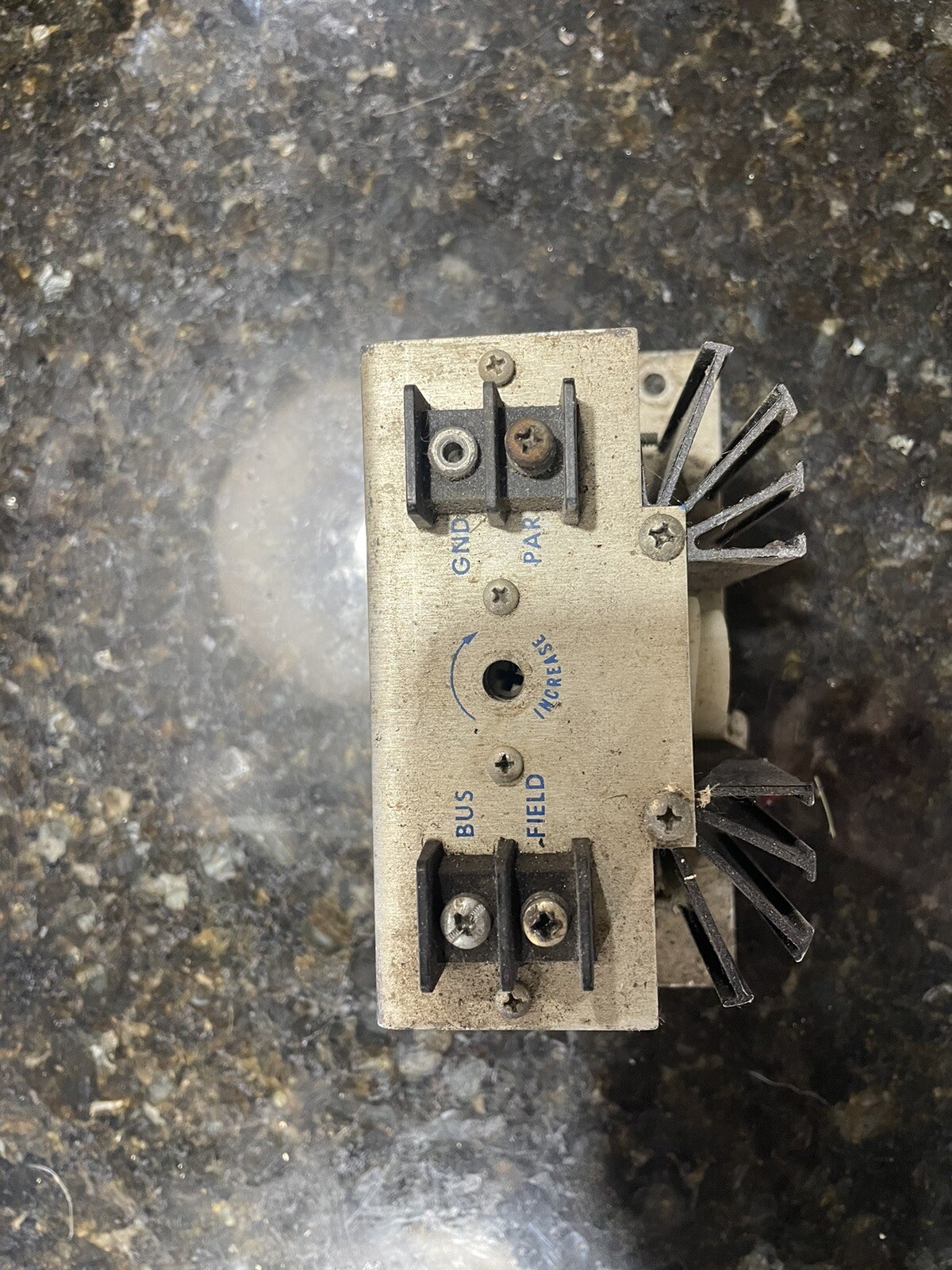 Lamar Voltage Regulator 14V B-00288-1