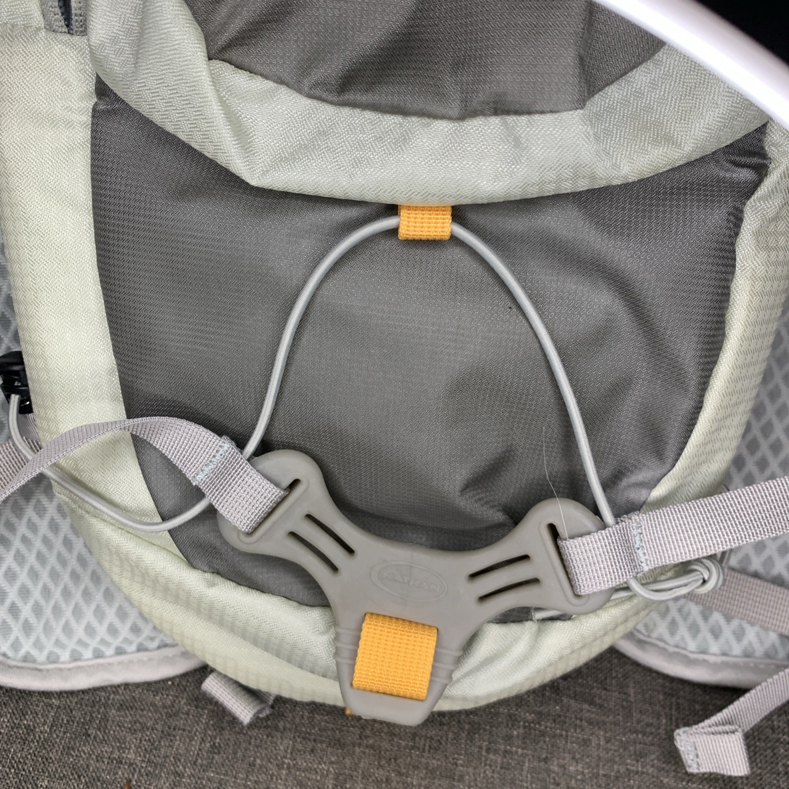 Nathan Intensity 2L Hydration Pack Hiking Backpack/Vest ~ Gray