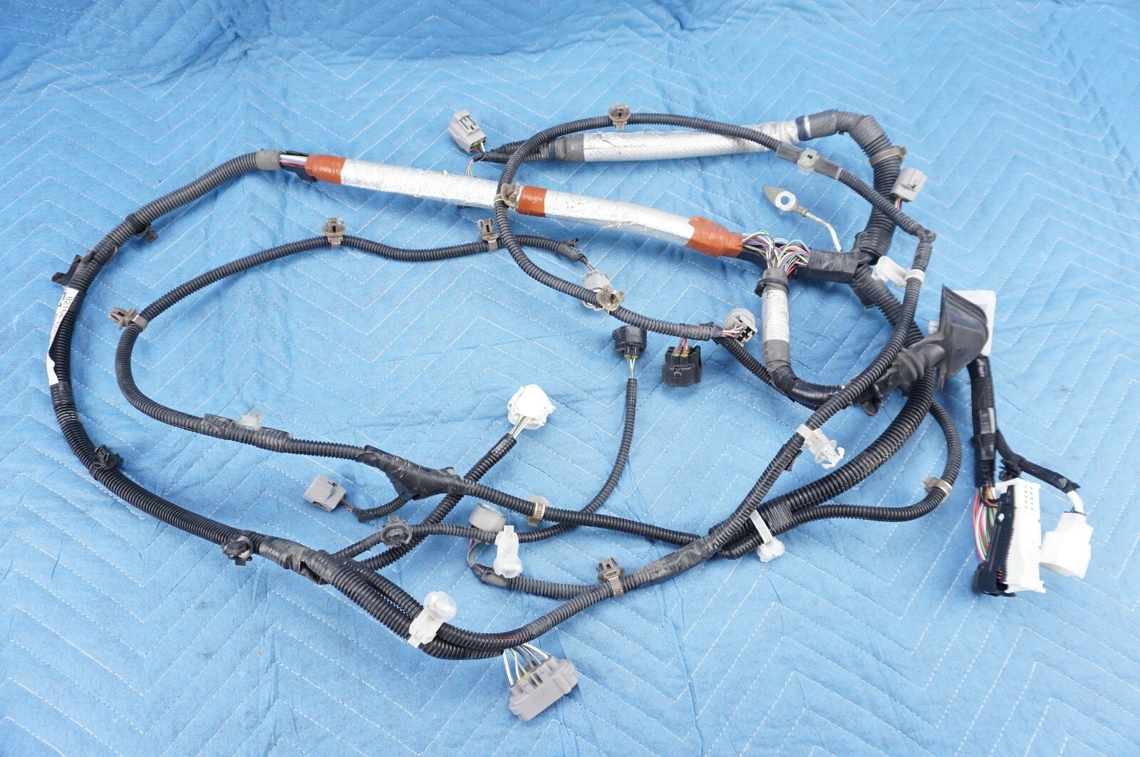 Lexus LX570 Frame Wiring Harness to All Height Control Pumps 11/2007-01/2012 OEM
