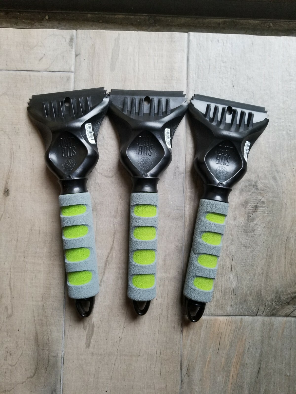 3x Subzero Avalanche Window 11" Ice Scraper Comfort Grip Green Brand New