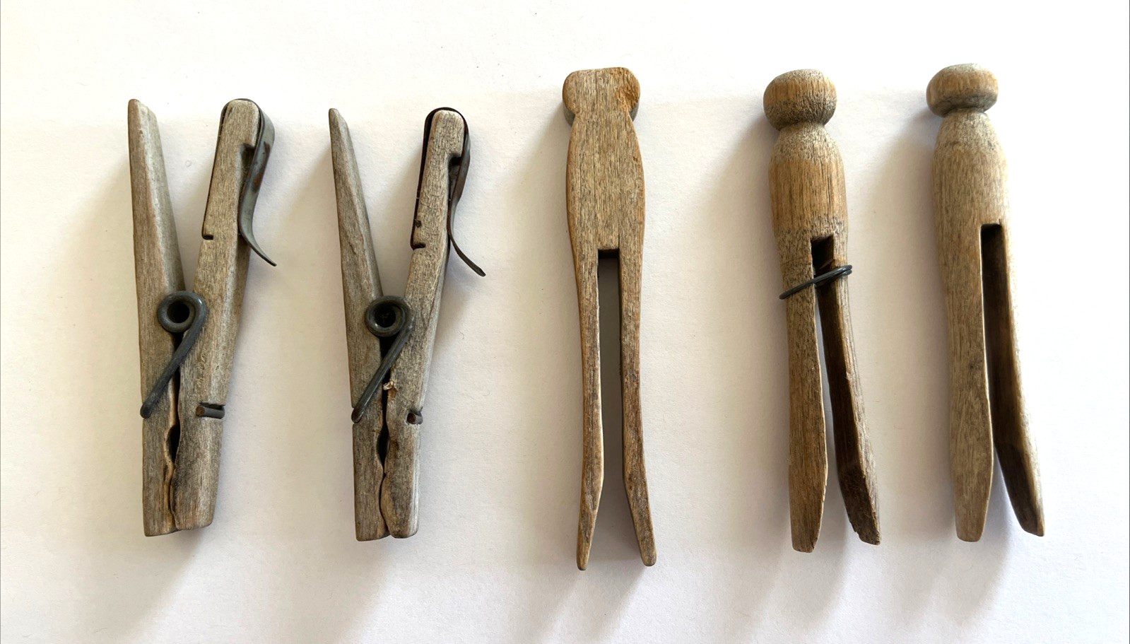 Set Of 5 Various Vintage Wood Clothes Pins Spring Round Head Push Wires Working