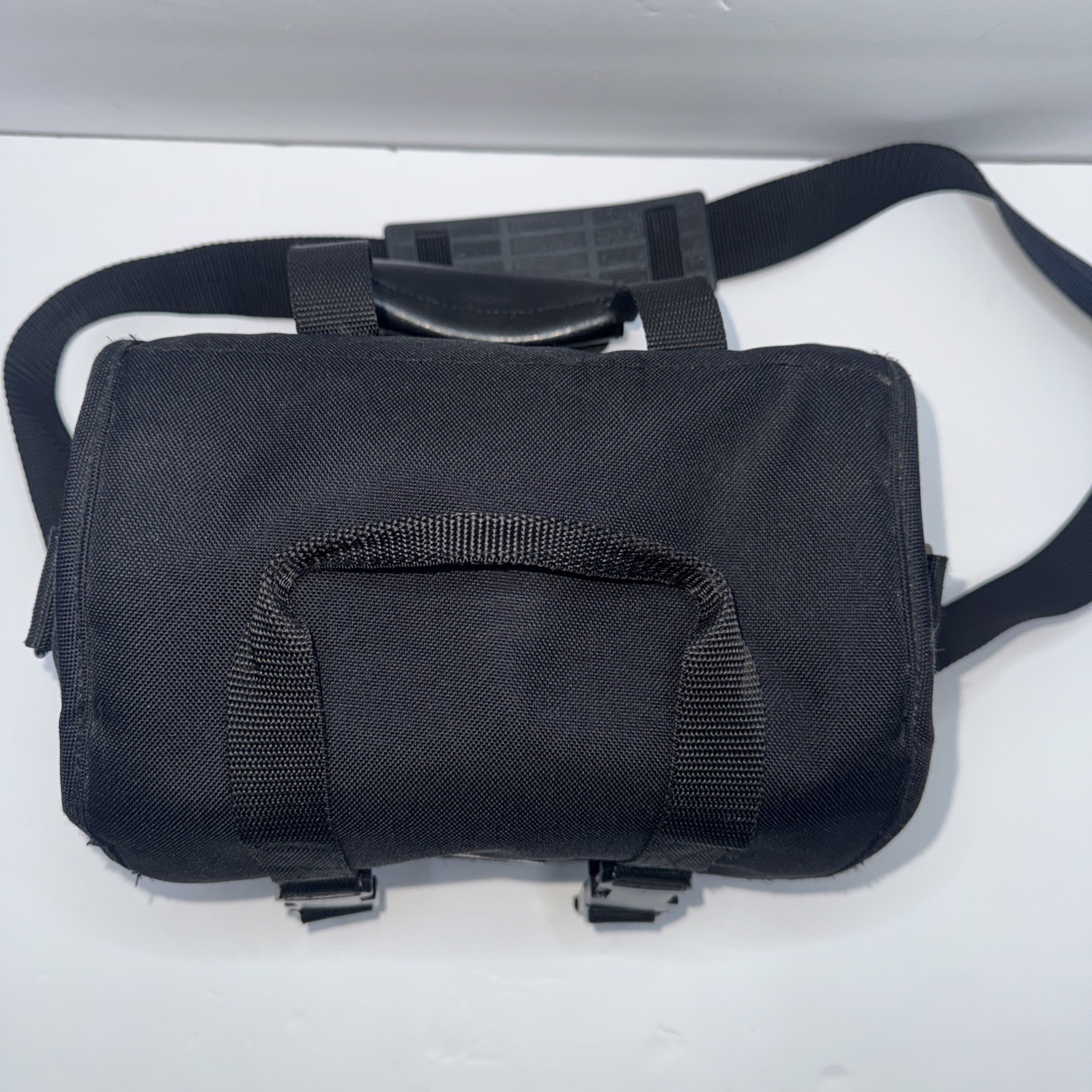 Canon Camera Bag - Black Retro - Pockets, Shoulder Strap - DSLR - Carry Case