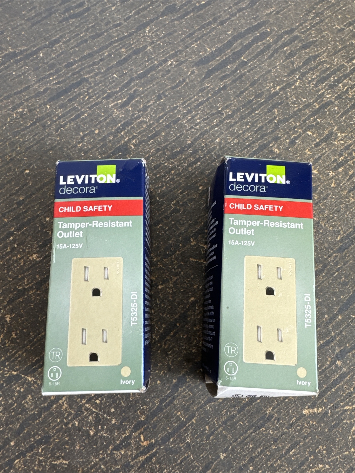 Lot of 2  Leviton Tamper Resistant Duplex Outlet T5325