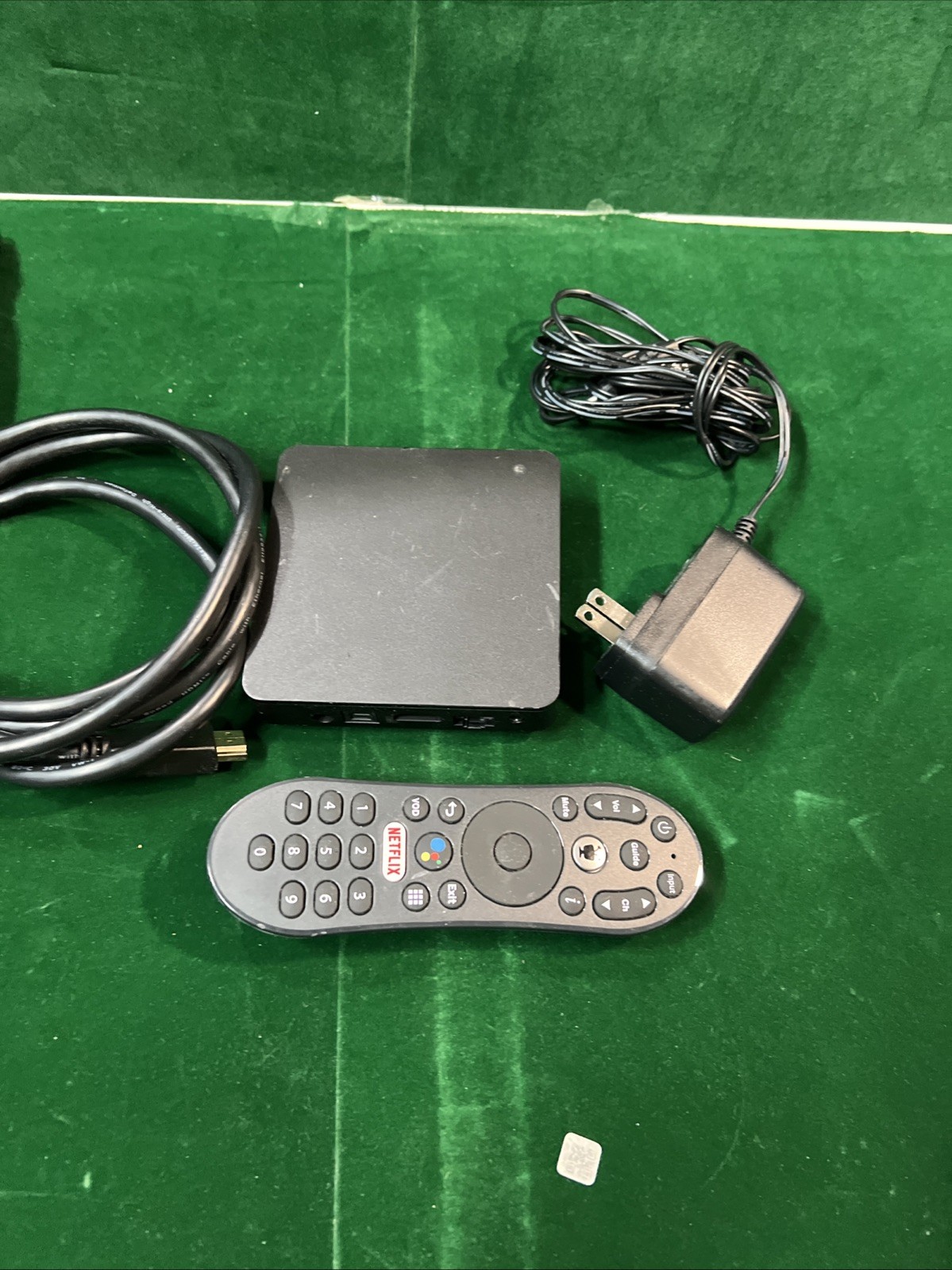EVO FORCE 1 Android TV Box Streaming Media Player With Remote & HDMI Used