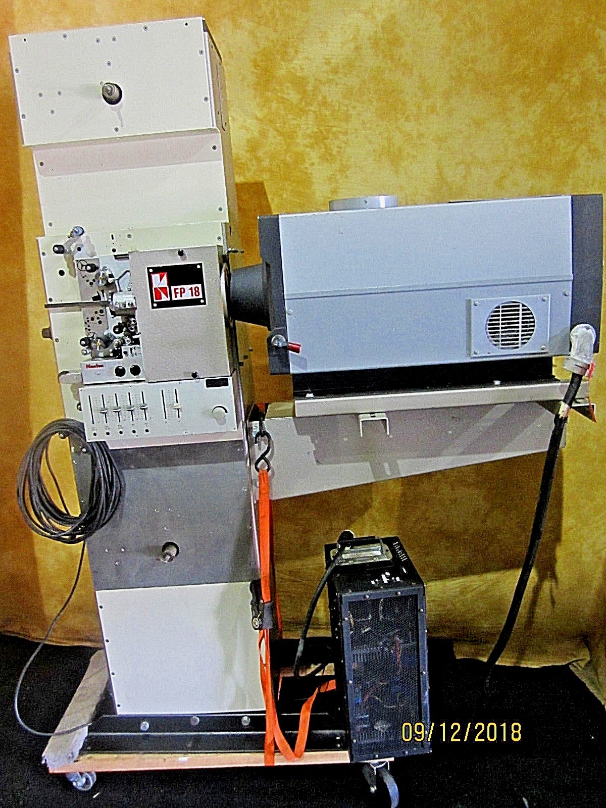 KINOTON FP-18 16mm professional Cine Projector Optical & Mag Sound