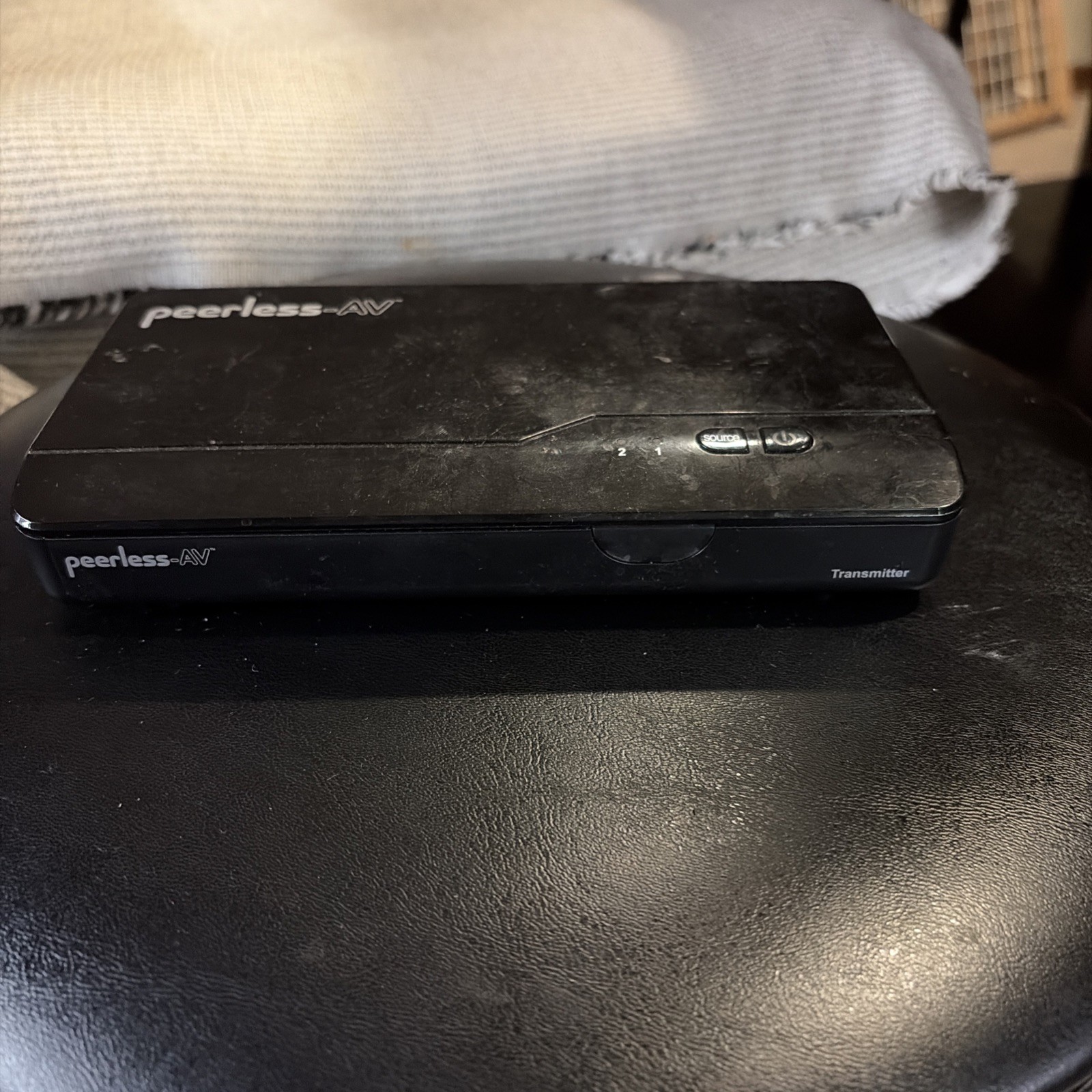 Peerless AV HDS-WHDI100T PeerAir Wireless HD Multimedia Transmitter / Receiver