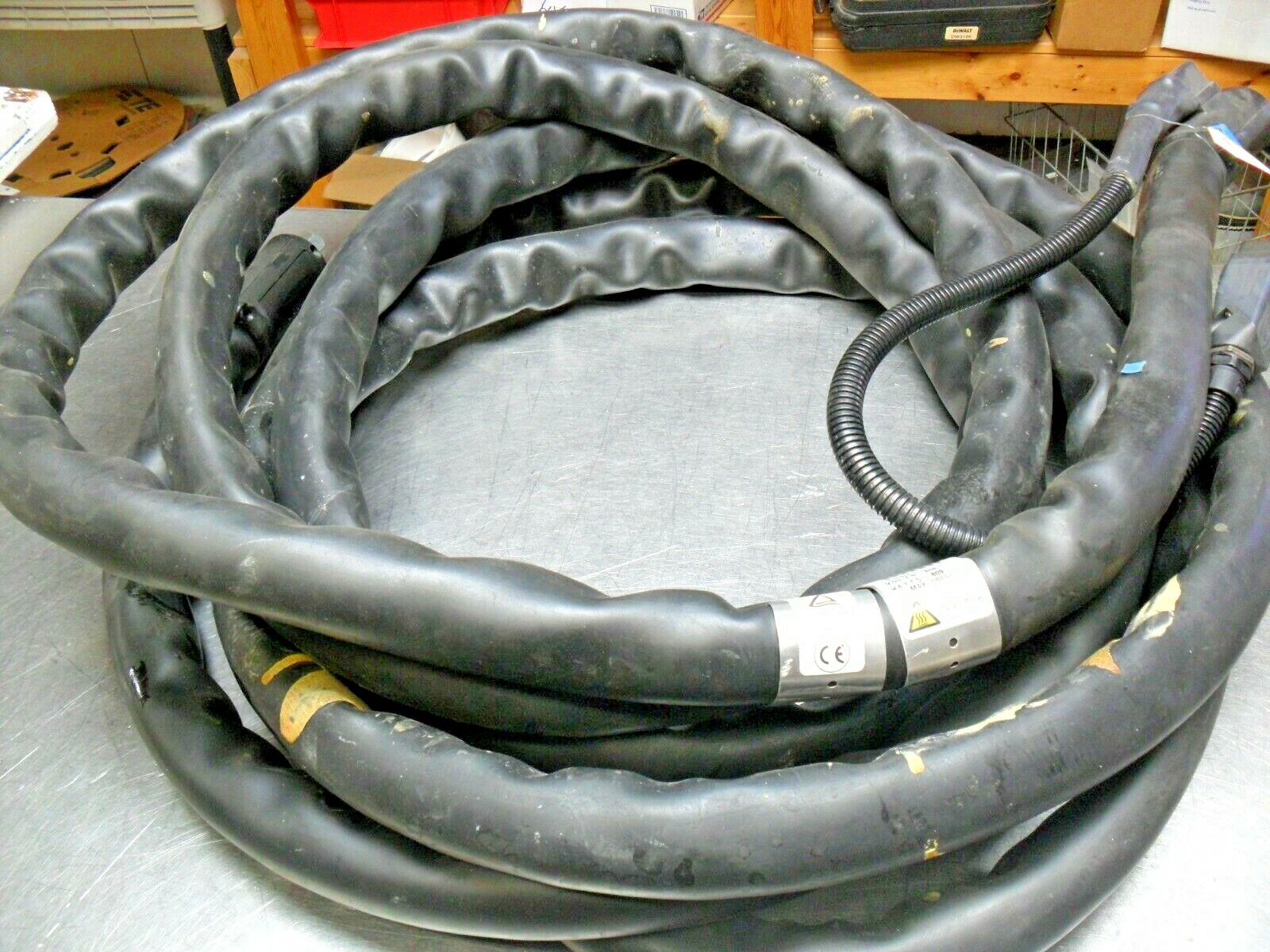 Nordson 1054977A 28 feet long