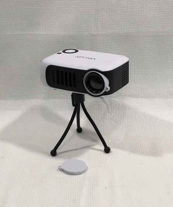 MINOLTA MINI HD PROJECTOR MN693 Working! Projector Only-No Remote Or Screen