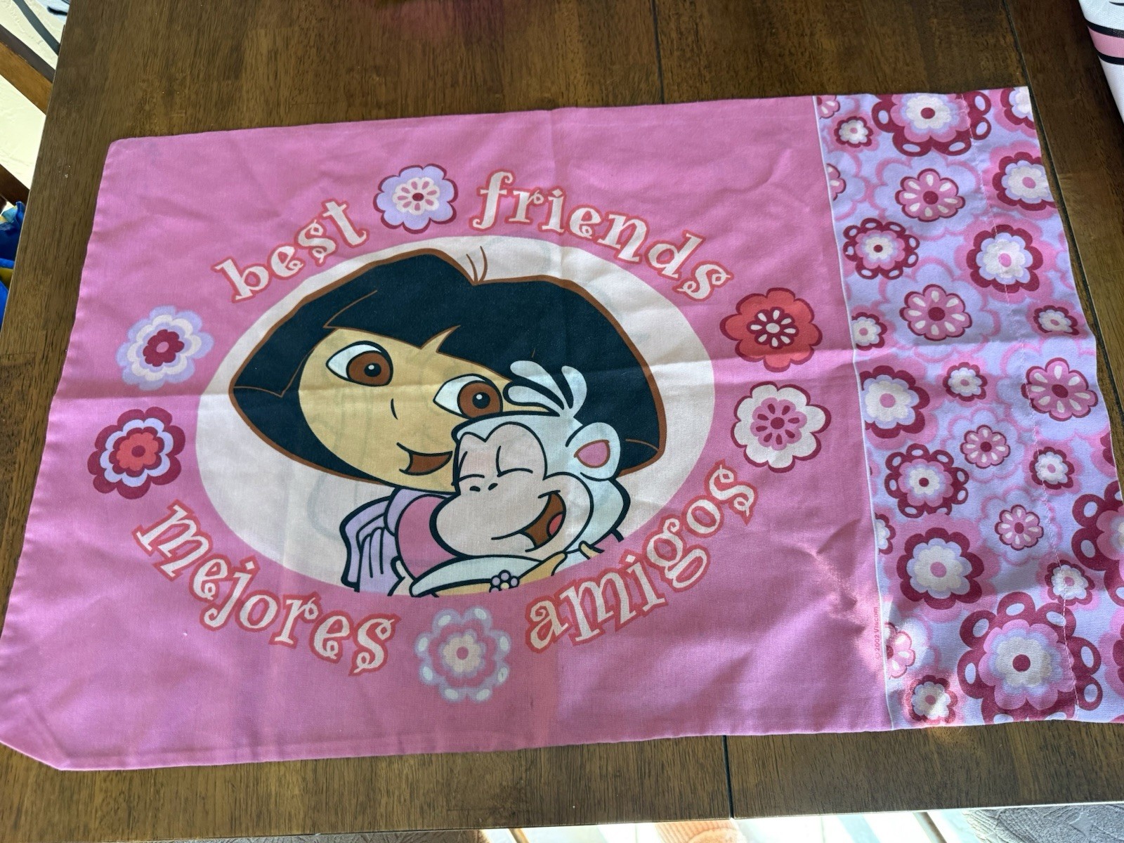 Y2k Dora the Explorer Pillowcase Best Friends / Mejores Amigos” Nickelodeon