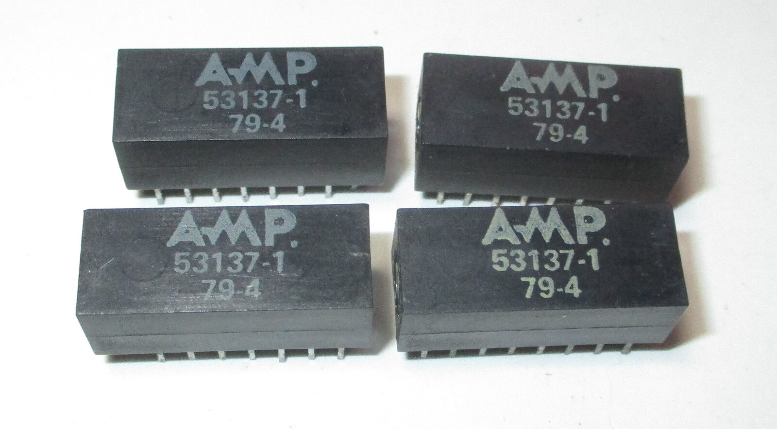 4 AMP 53137-1 Hexadecimal Side Adjust 16 Pin Rotary Dip-Switch