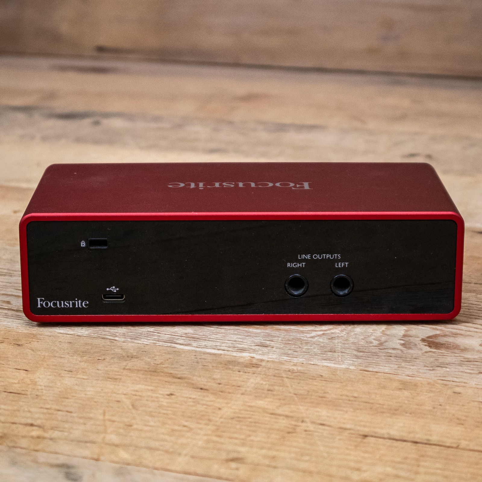 Focusrite Scarlett 2i2 (3rd Gen) USB Audio Interface Studio Recording U284836