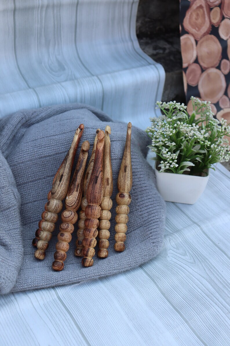 Crochet Hook Set of 7 - Ergonomic Wooden Crochet Hook, HANDMADE Crochet Hook