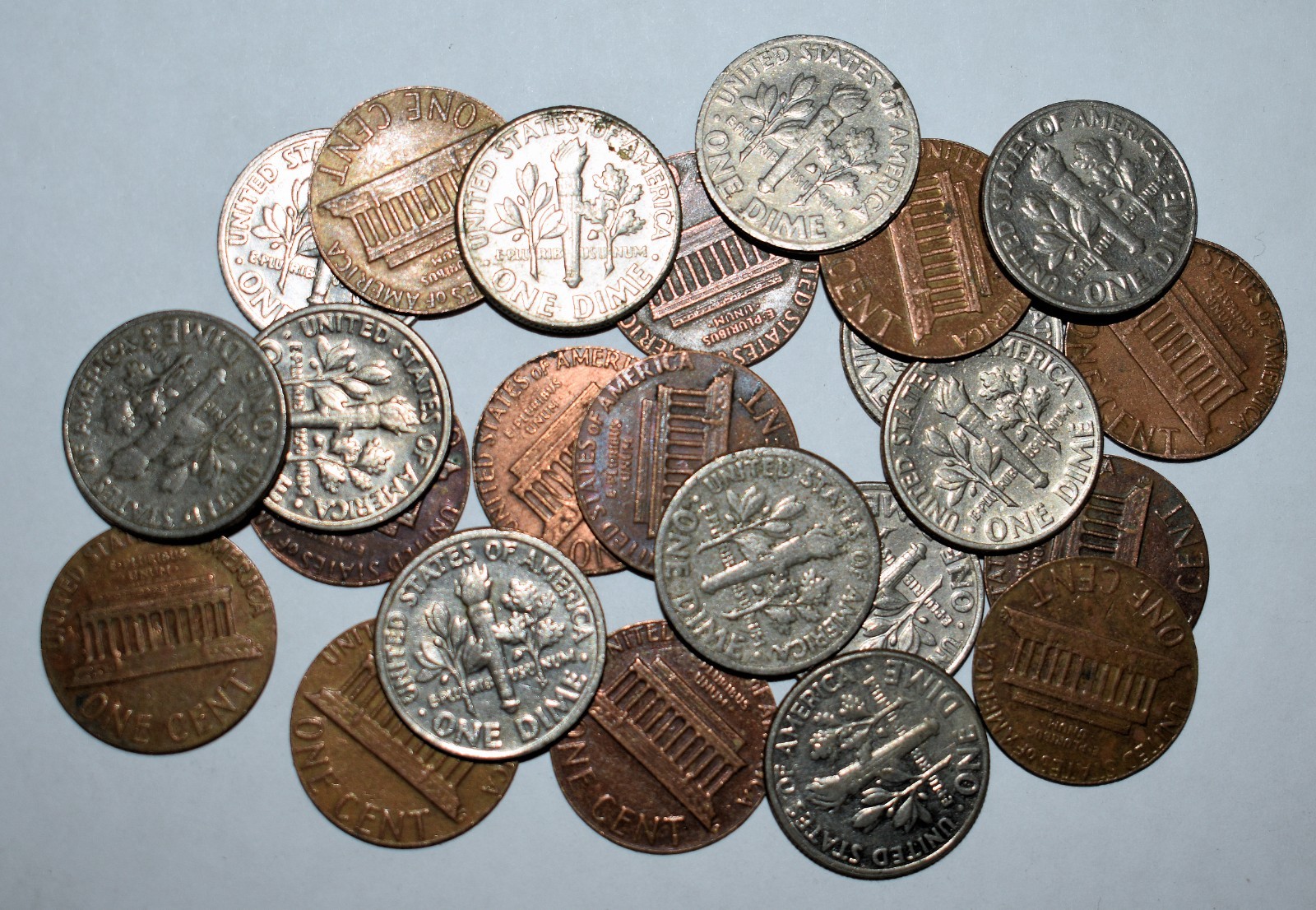 106i. ONE (1) MAGIC COIN TRICK - REVERSE DIME, REVERSE MEMORIAL CENT, MULED 1 PC