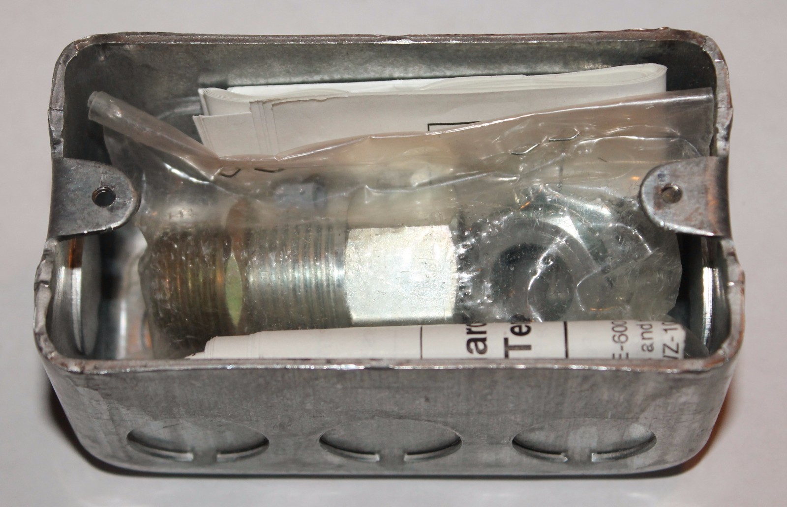 JOHNSON CONTROLS TE 6001 3 WZ 1000 Sensor Mounting Kit