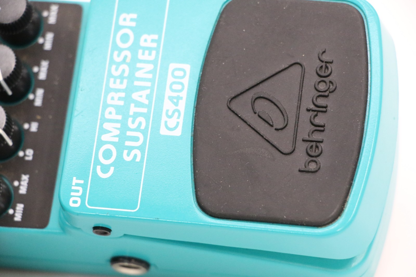 Behringer CS400 Compressor/Sustainer Effect Pedal