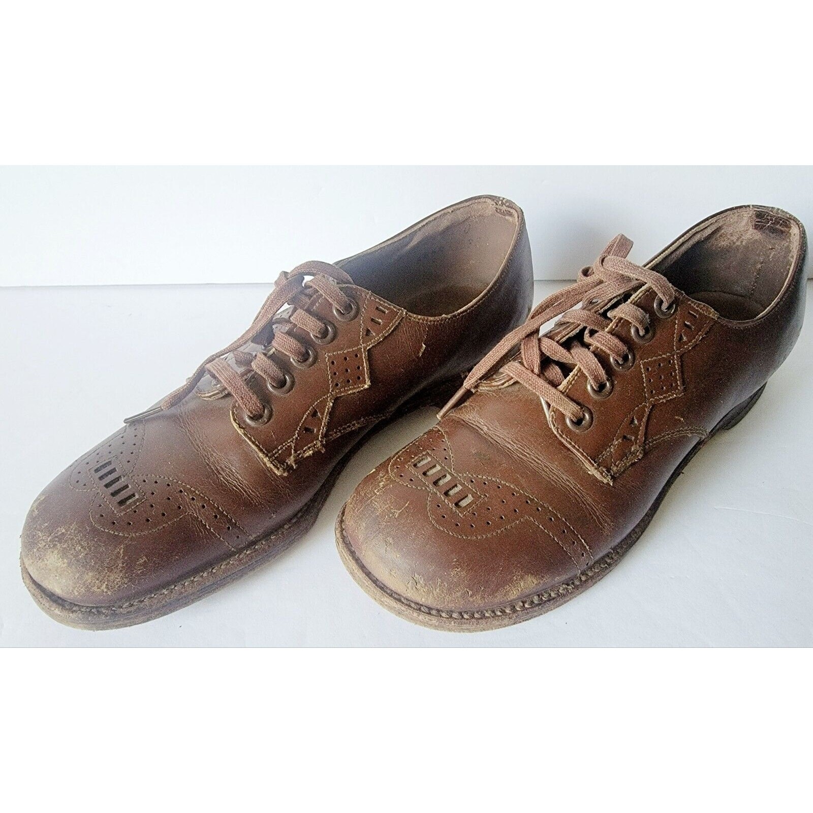 Vintage Weather Bird Shoes Weatherized Oxford Shoes 1940's Photo Prop Decor