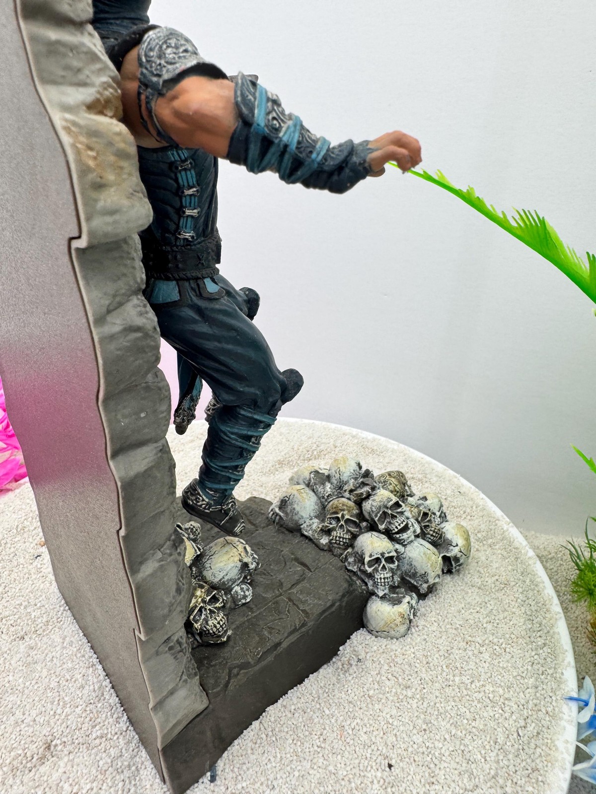 Mortal Combat Statue