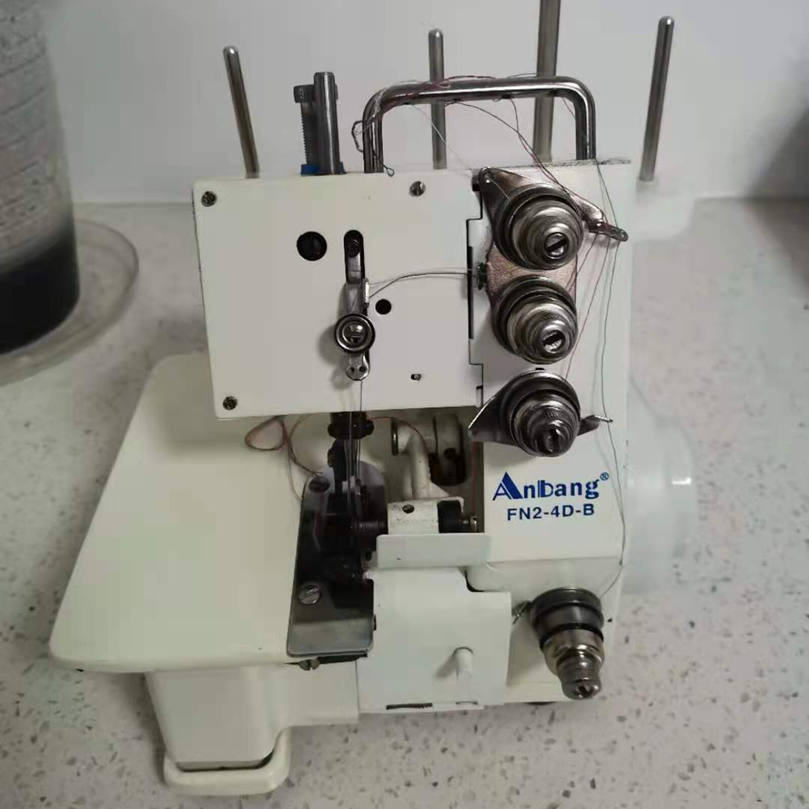 Professional 4 Thread Serger Overlock Sewing Machine 4-Line w/ Foot Controller