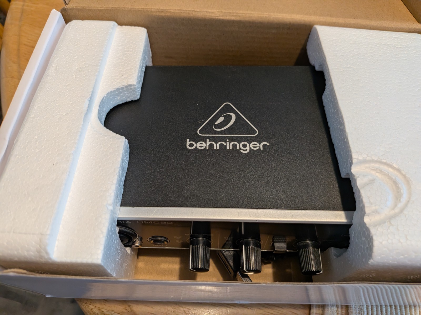 Behringer U-Phoria UMC22 USB Audio Interface - New / Open Box