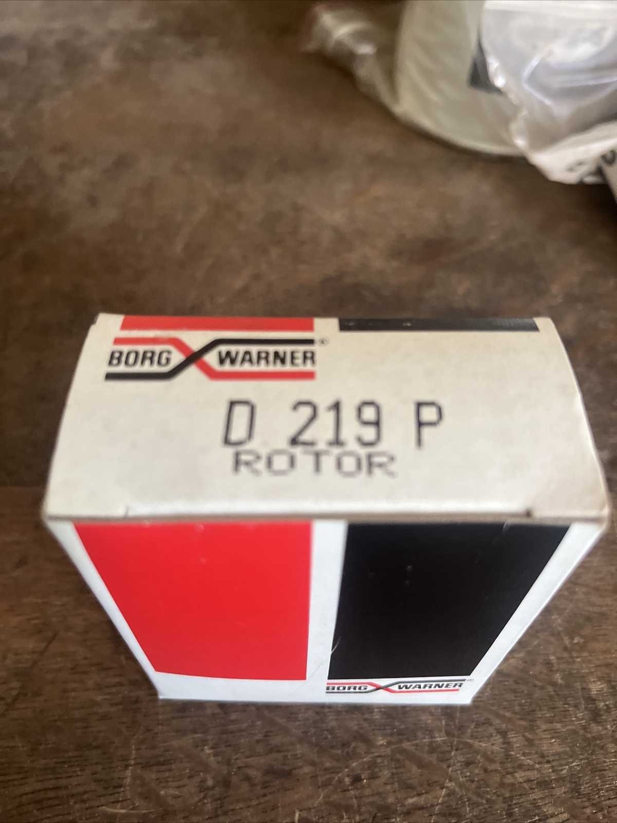 NOS BorgWarner D219P - Distributor Rotor