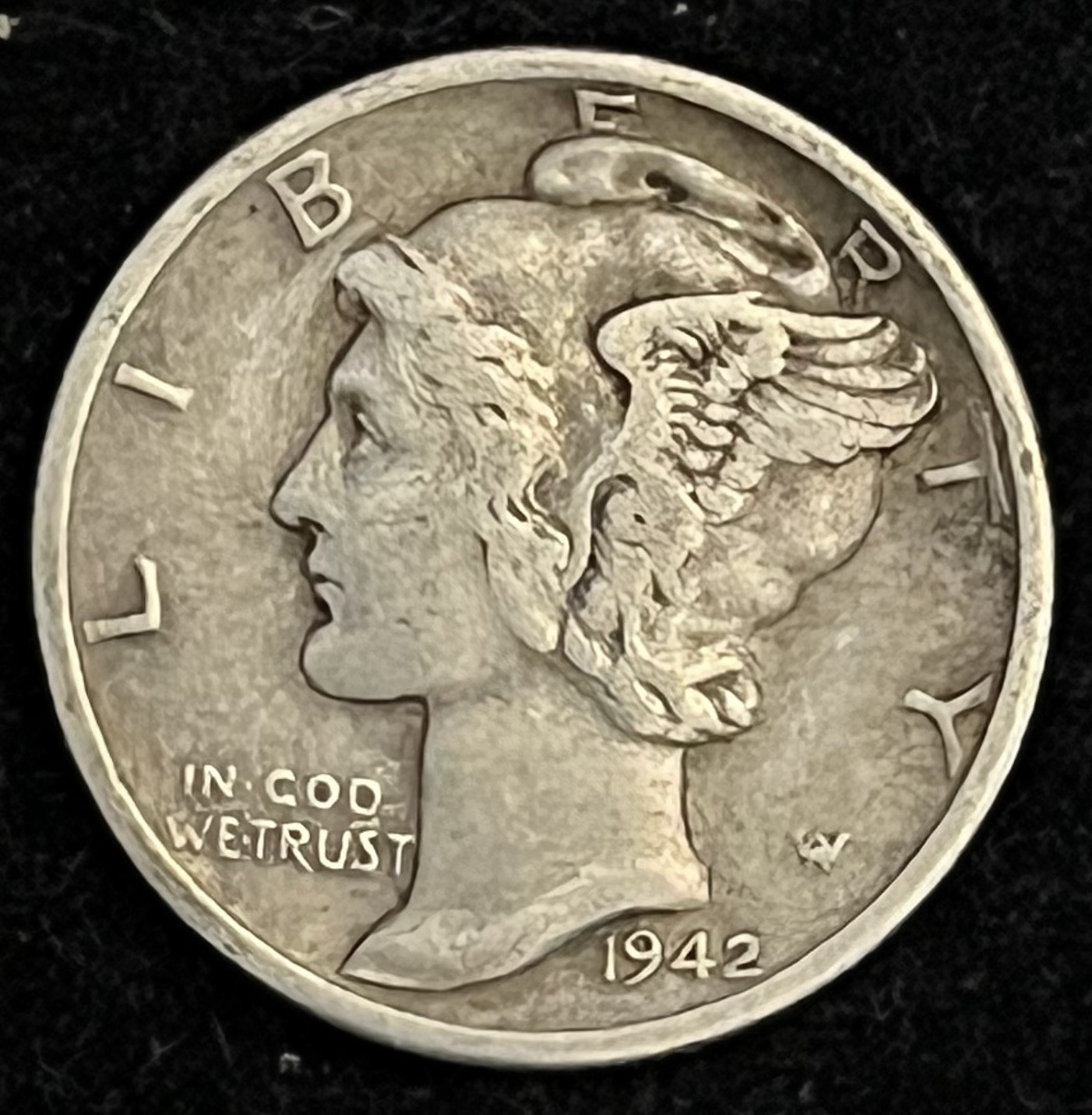 1942-P Mercury Dime 10c Circulated 90% Silver Coin RW012