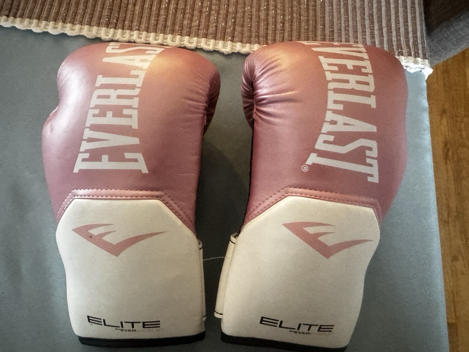 Everlast Elite EverShield Pink Boxing Sparing Gloves Pro Style Training Medium
