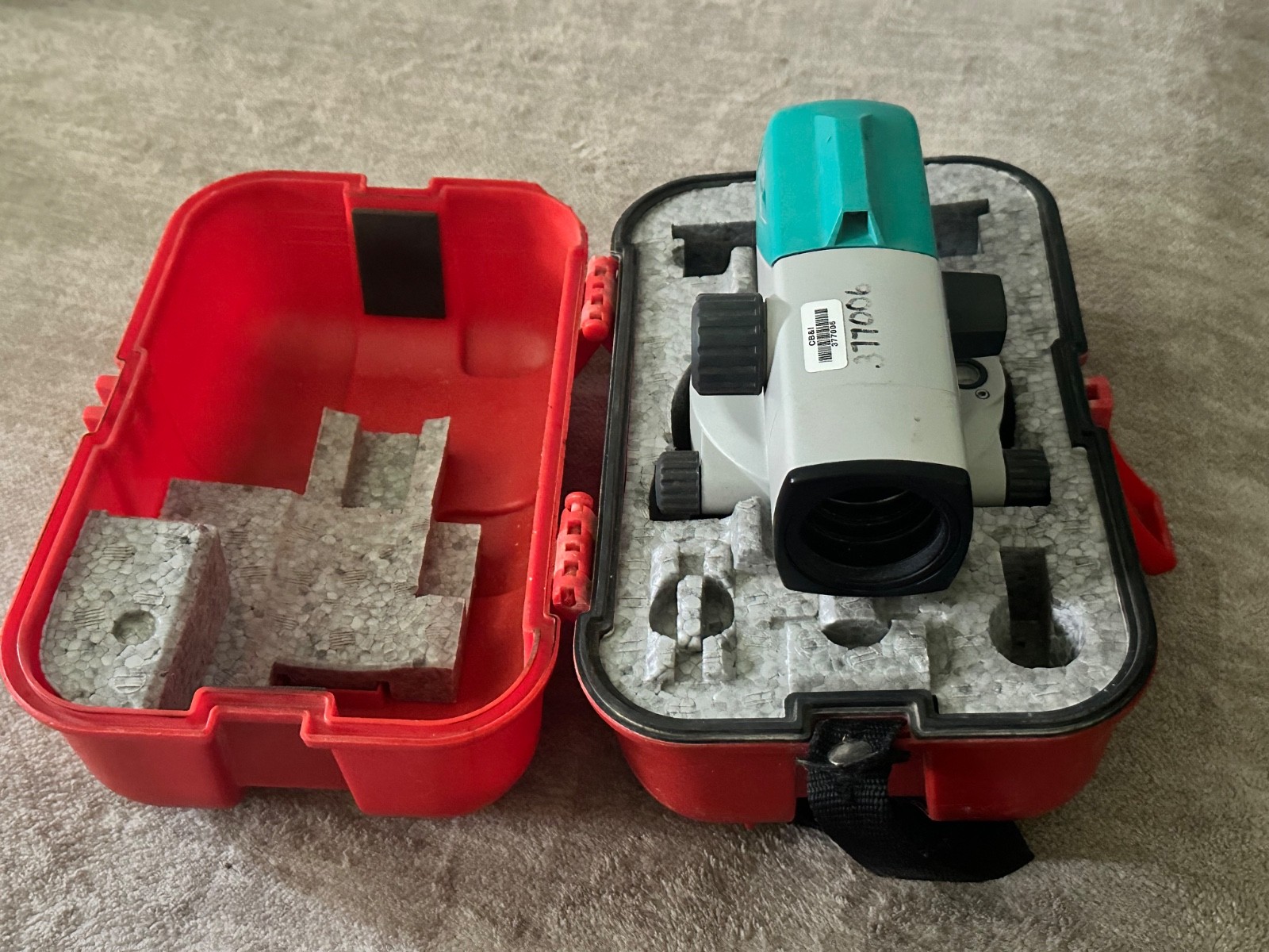 Sokkia- B30- land survey- level-