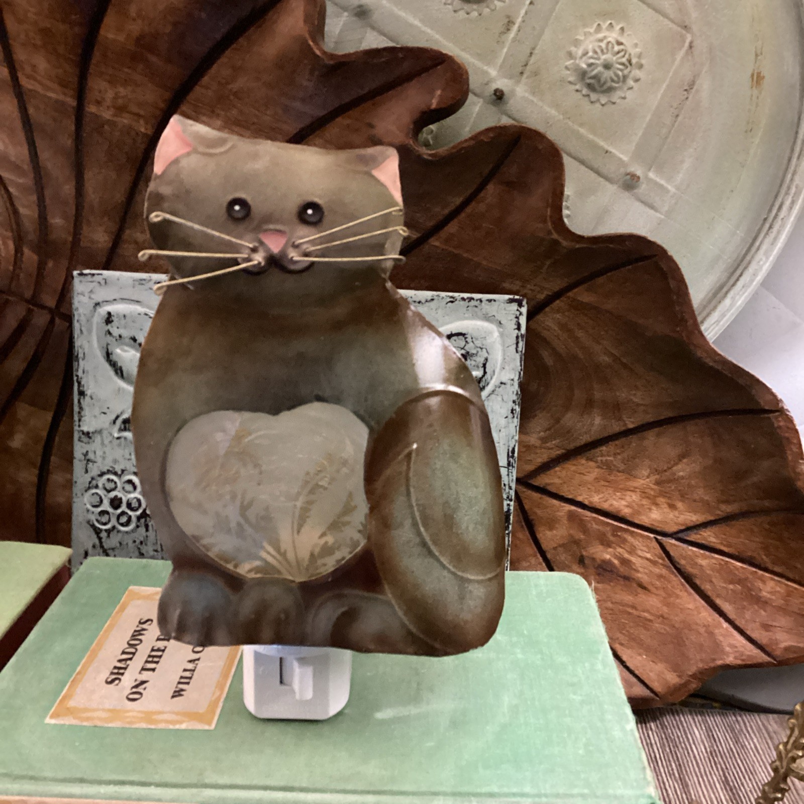 Cat Metal Night Light/plug-In Decorative Kitty Cats Crazy Cat Heart Cut Out