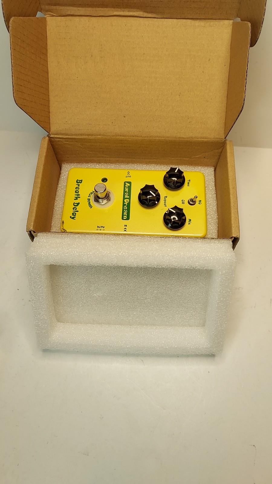 Aural Dream Breath Delay Pedal