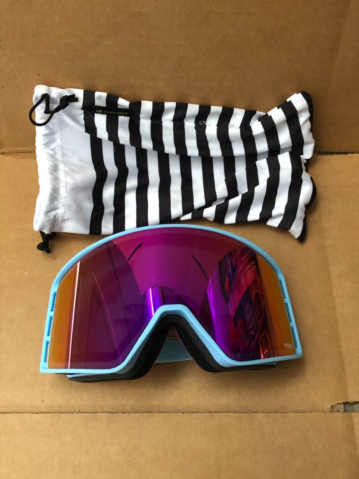 VON ZIPPER WILDLIFE BABY BLUE FRAME SKELETON HAND SKIING/SNOWBOARD GOGGLES