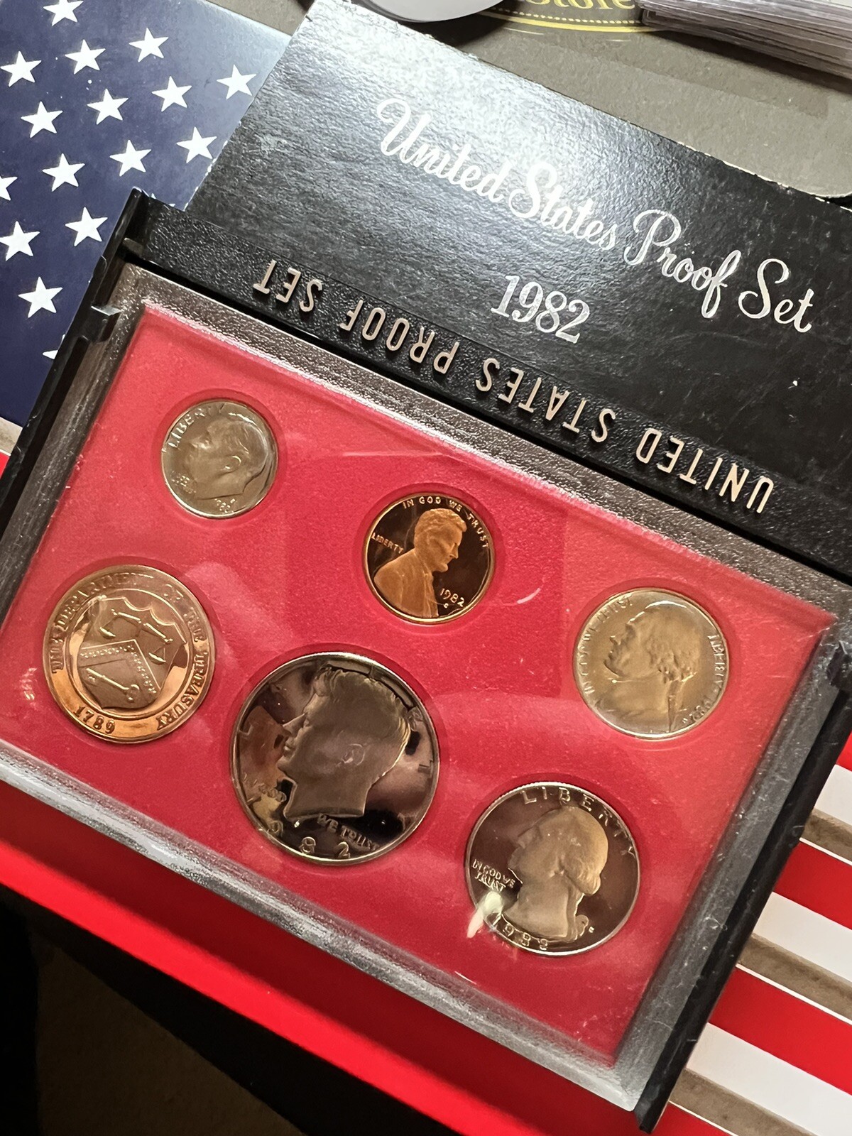 1982 S U.S. Mint Proof Set United States Original Government Packaging Box