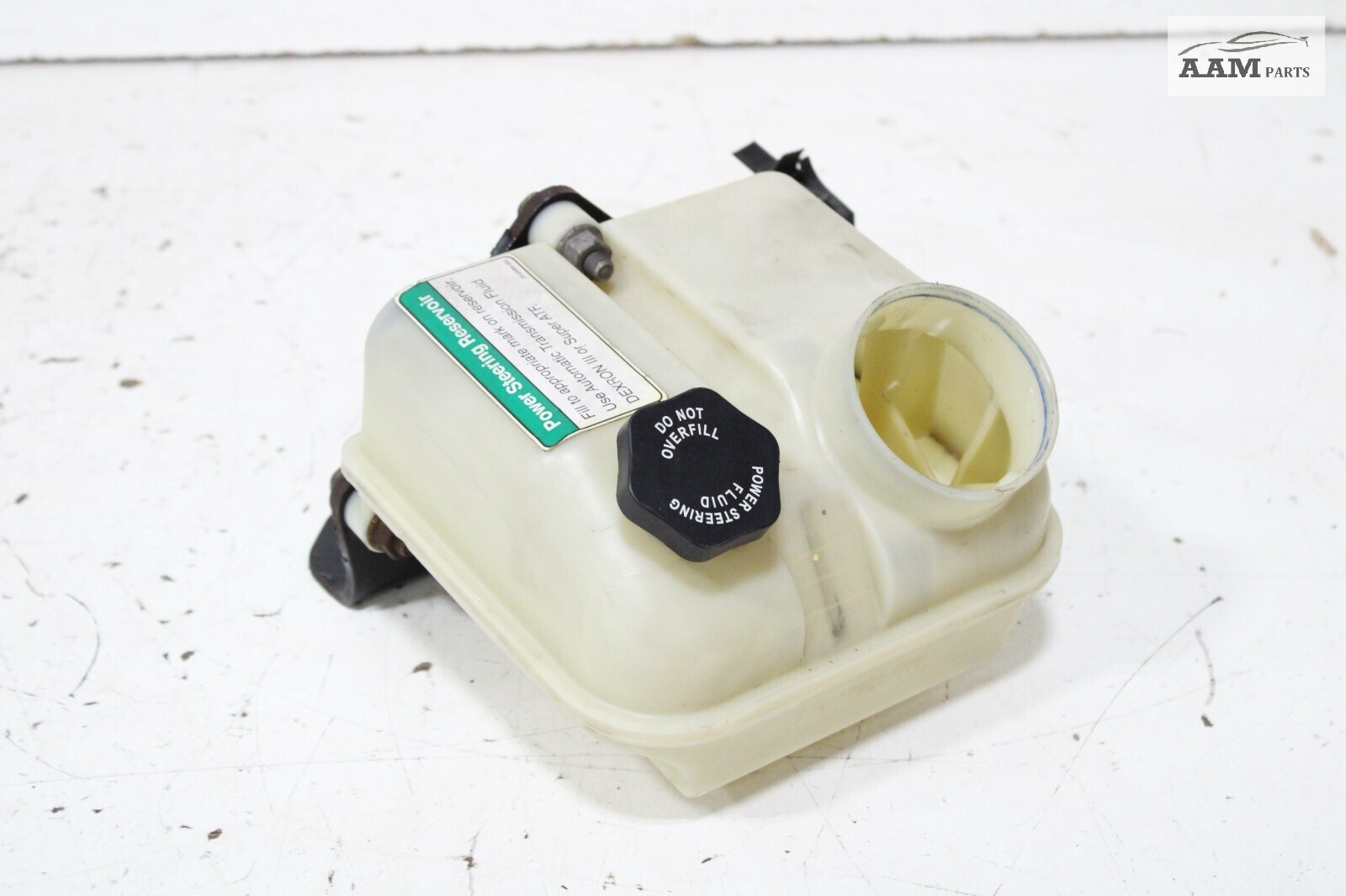 18-24 FREIGHTLINER CASCADIA POWER STEERING RESERVOIR BOTTLE TANK W/ BRACKET OEM